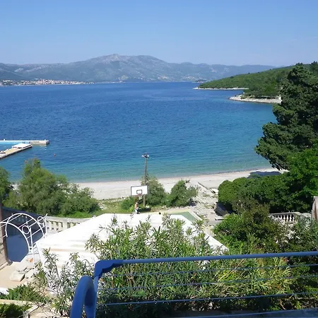 10042b * Korcula Town